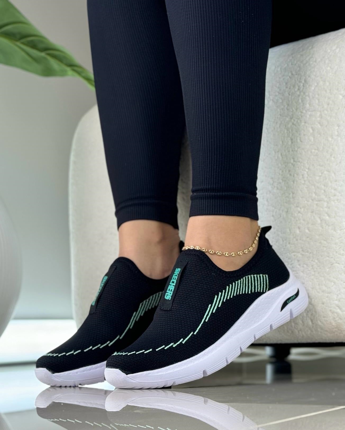 Deportivo Media SKECHERS