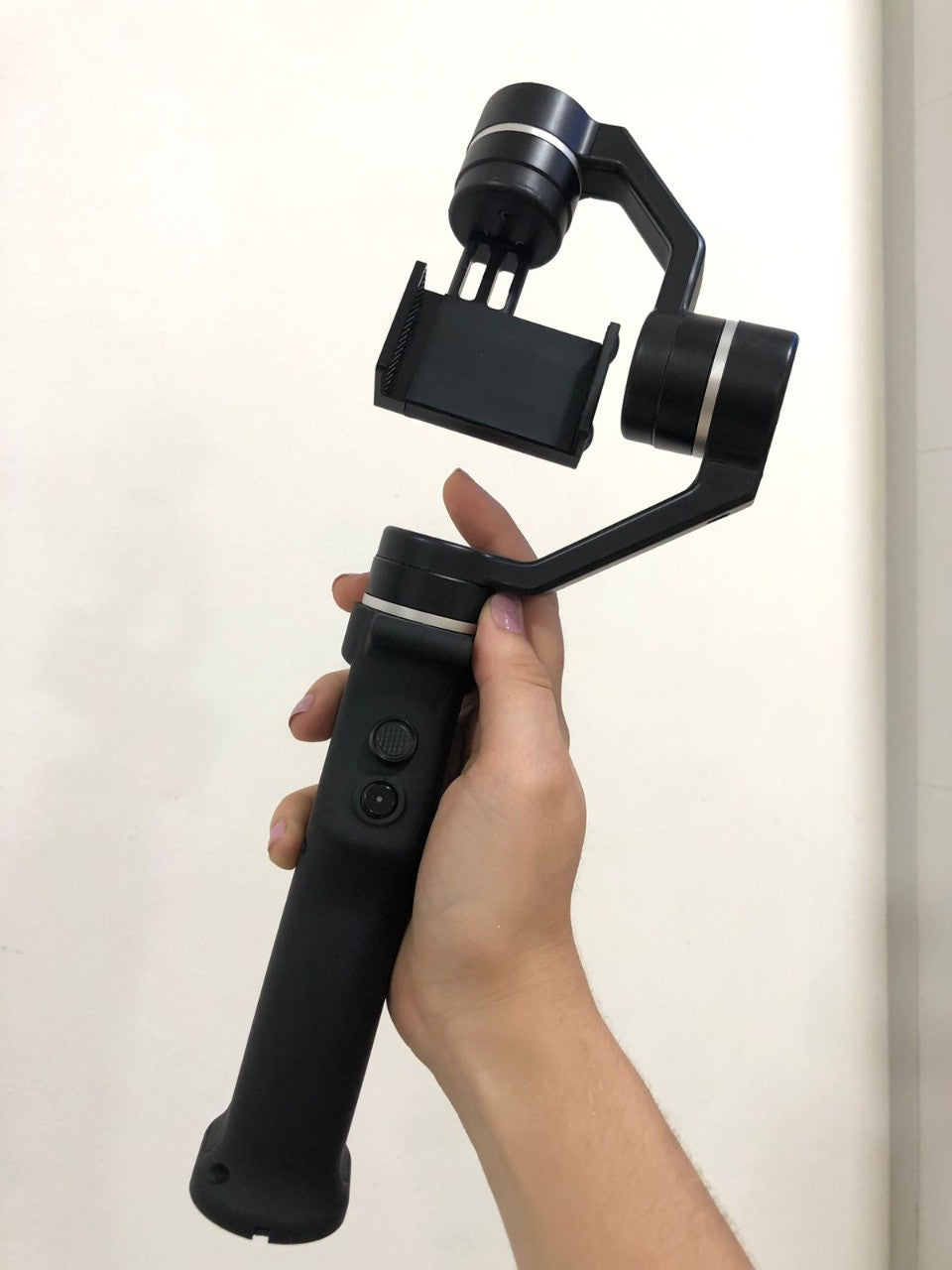 Estabilizador Gimbal 3 Ejes Bluetooth para Celular y Cámara | Grabación Profesional Sin Vibraciones