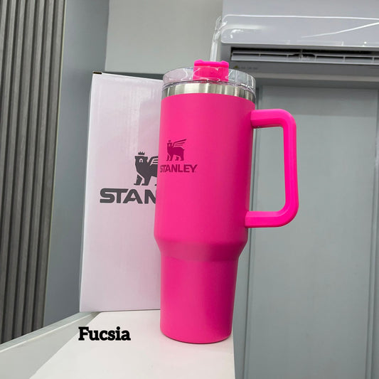 Combo Promocional: Audífonos Diadema AirPods Max 1.1 + Termo Stanley 40 oz